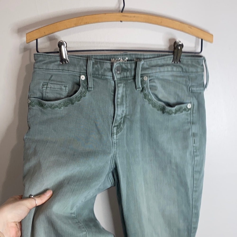 🛍️Light green high rise skinny jeans! - Picture 2 of 8